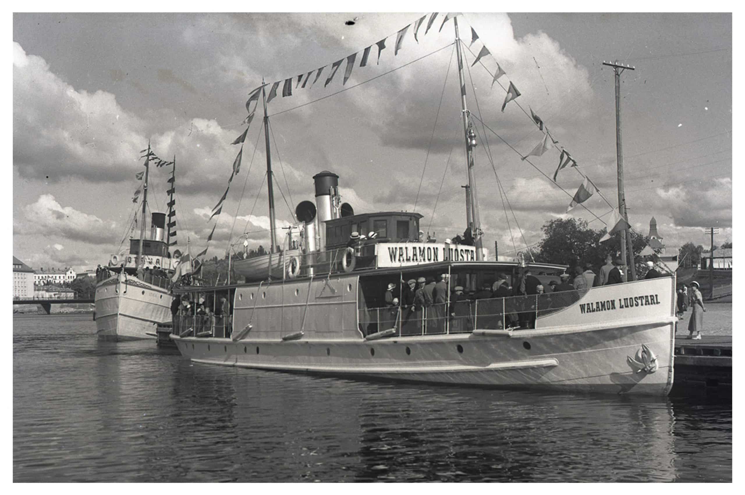 Historical photo of the steamer Walamon Loustari divers24.co.uk
