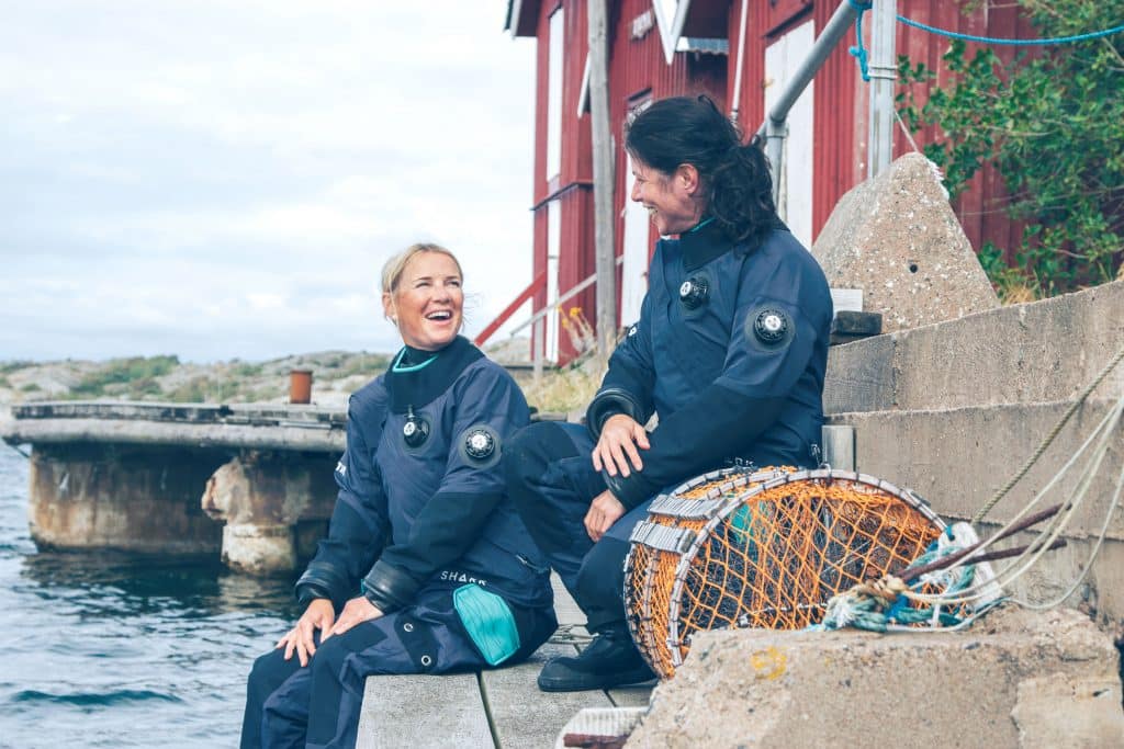women diving sweden avatar