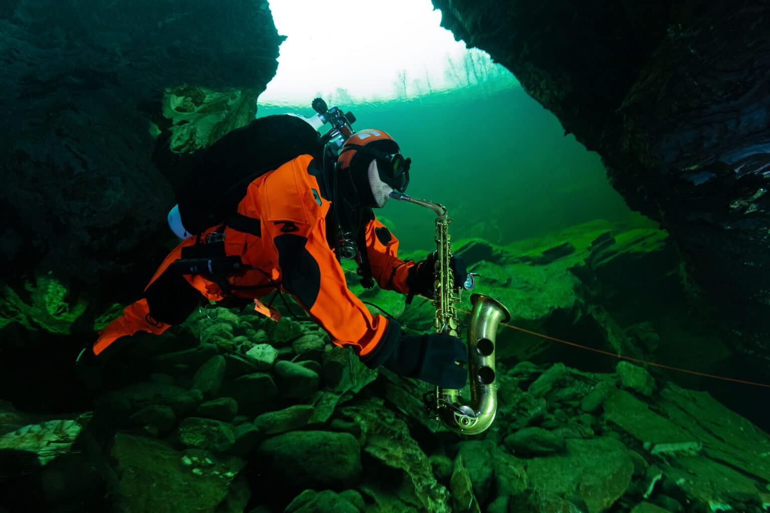 saxophone played by diver plura