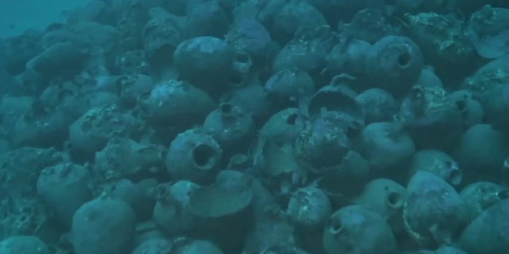 Ancient shipwreck full of amphorae discovered in the Mediterranean