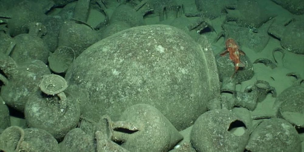 Ancient wreck full of amphorae found off the coast of Kithira Island