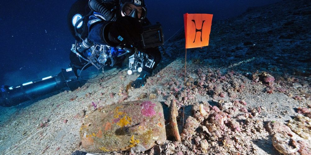Archaeologists have discovered more than 300 amphorae near the island of Pantelleria – video
