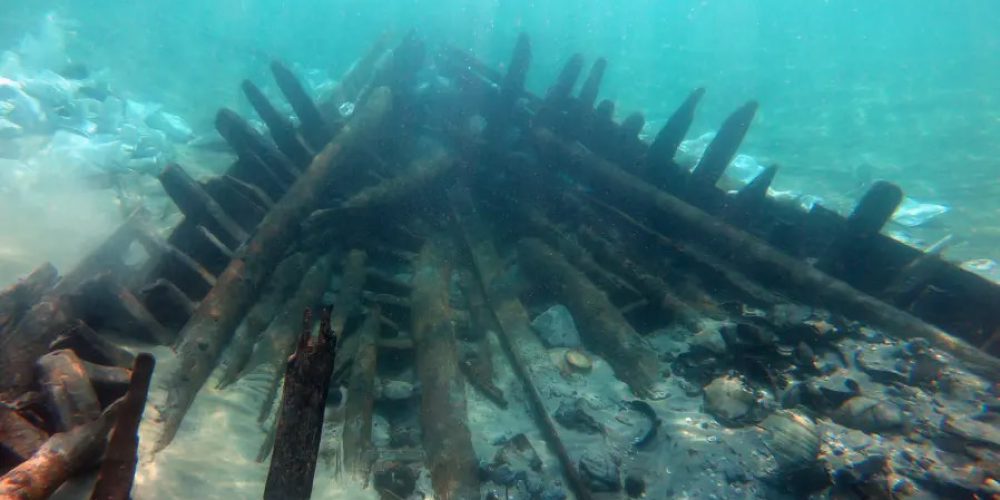 Christian and Muslim symbols found on 7th century wreck