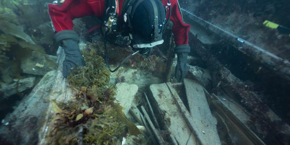 Divers have picked up 275 artifacts from the wreck of the sailing ship HMS Erebus