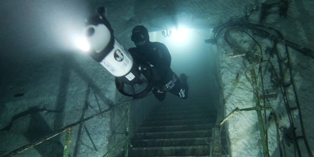 Freediving in flooded caves and mines – video