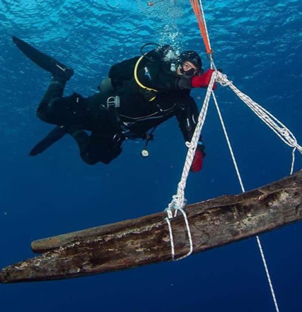 Greek divers unearth artifacts from 19th century wreck