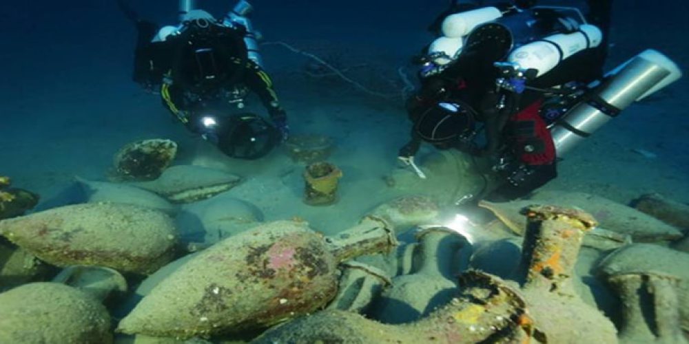GUE divers have explored an ancient Roman wreck in the deep waters of the Mediterranean