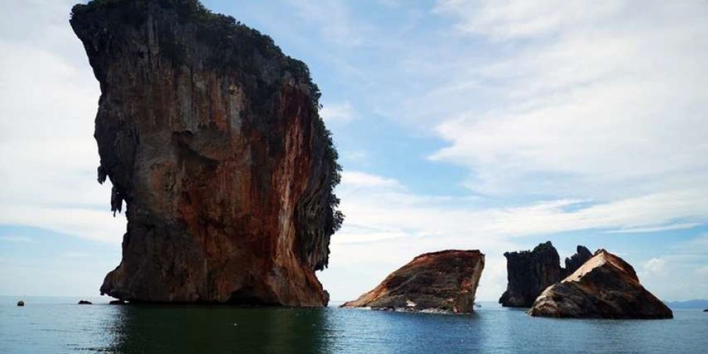 In Thailand, a giant rock has damaged the reef
