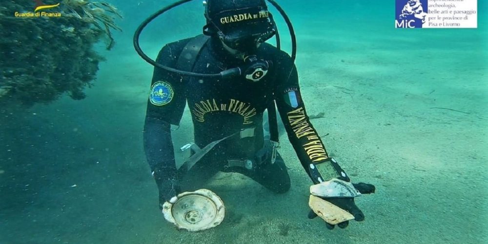 In the Ligurian Sea, divers discovered ceramics from 800 years ago – video
