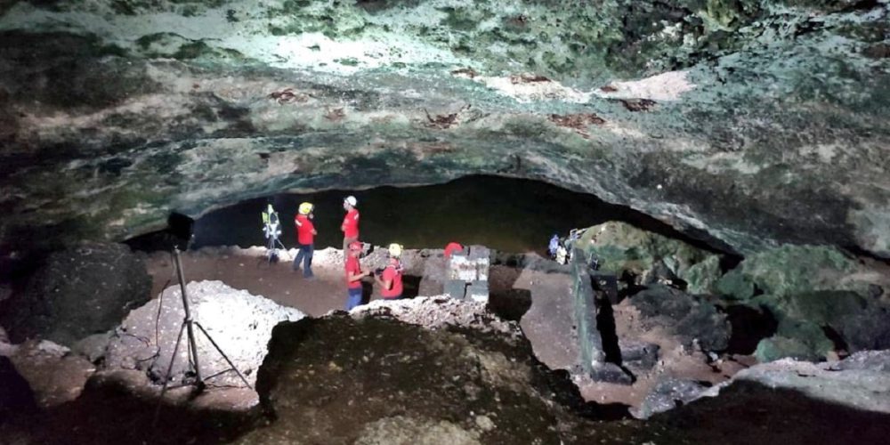 Missing cave diver found alive in air chamber
