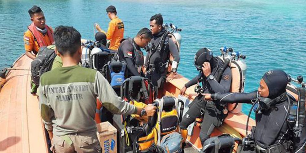 More than 150 rescuers search for 3 missing divers in Indonesia