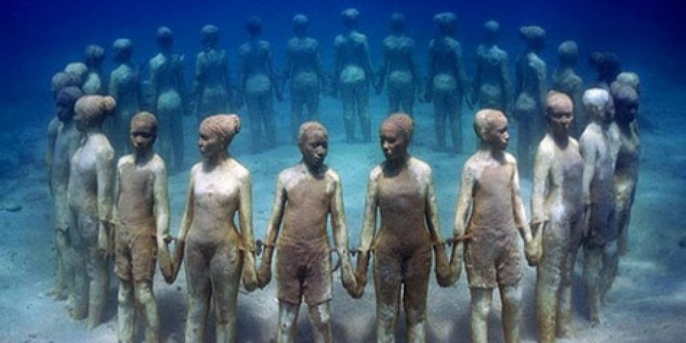 Protest at underwater sculpture museum