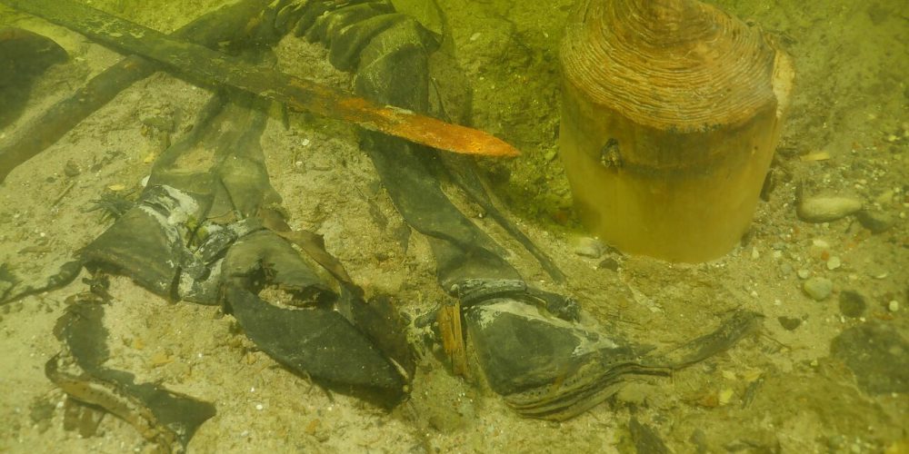 Remains of 16th century soldier found at bottom of lake