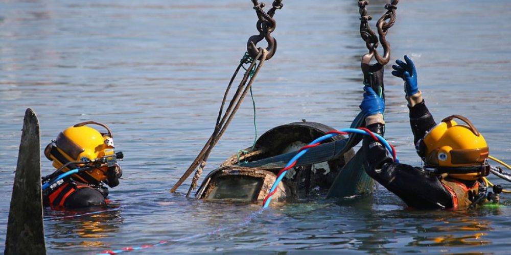 Russians have fished out the wreckage of a US fighter jet