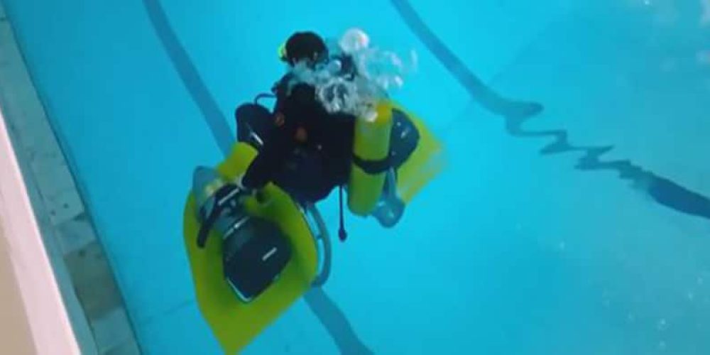 Unusual wheelchair for disabled divers – video