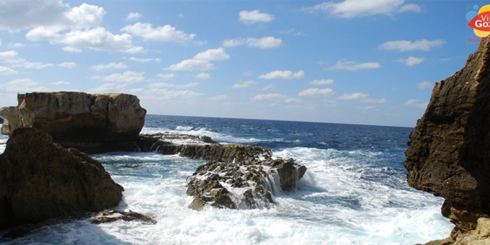 Where is it worth diving in Gozo?